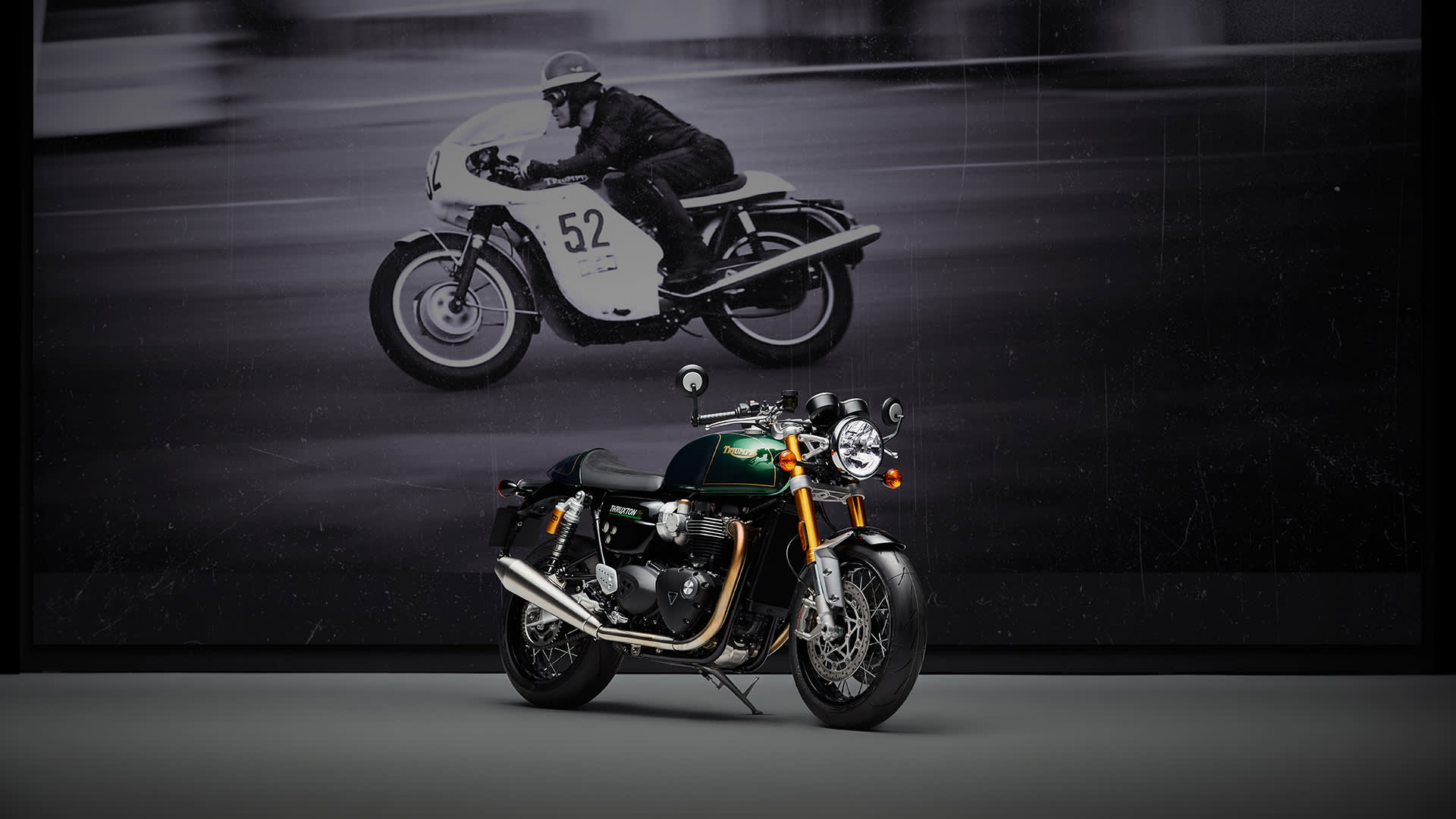 Triumph thruxton with fairing best sale